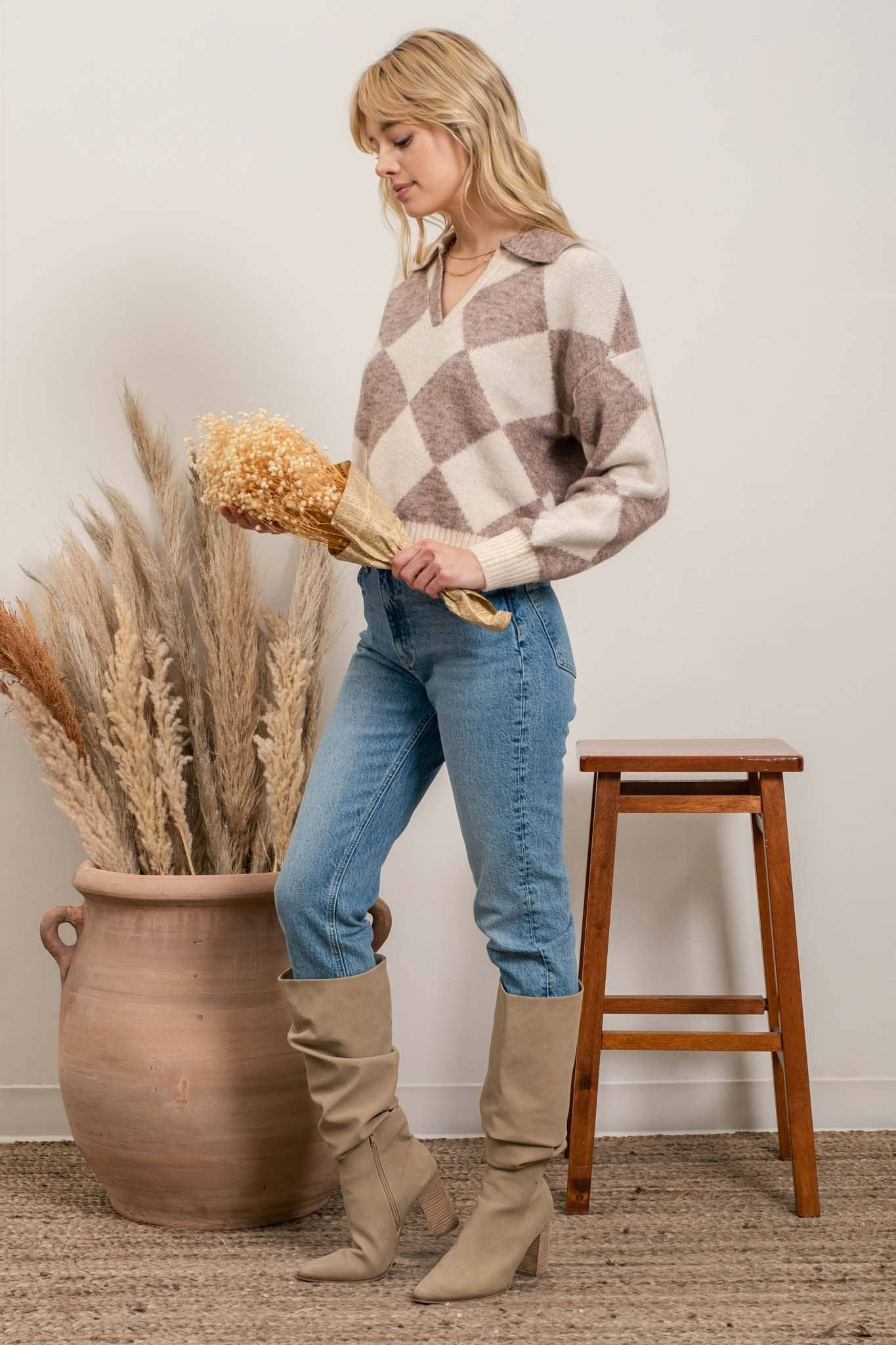 DIAMOND PRINT SWEATER: TAN