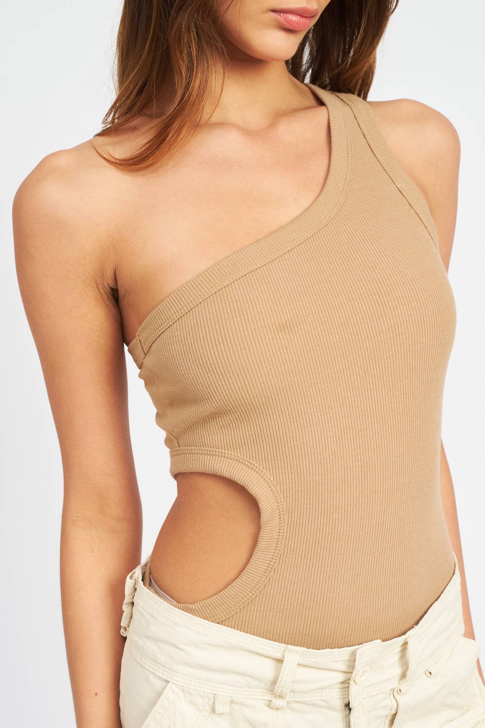 OFF SLEEVE BODYSUIT WITH SIDE CUT OUT