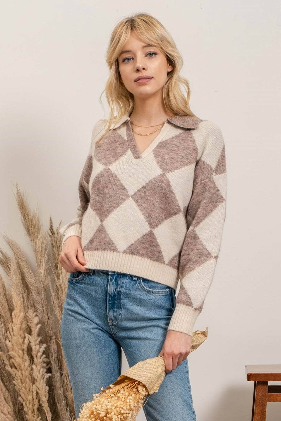 DIAMOND PRINT SWEATER: TAN