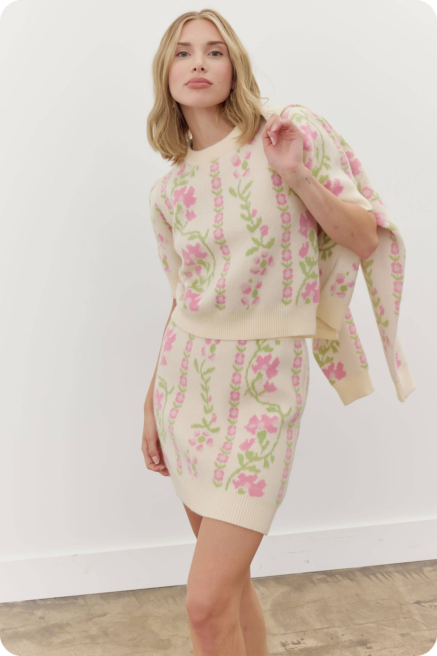 Strut & Bolt - Floral Intarsia Short Sleeve Sweater Top