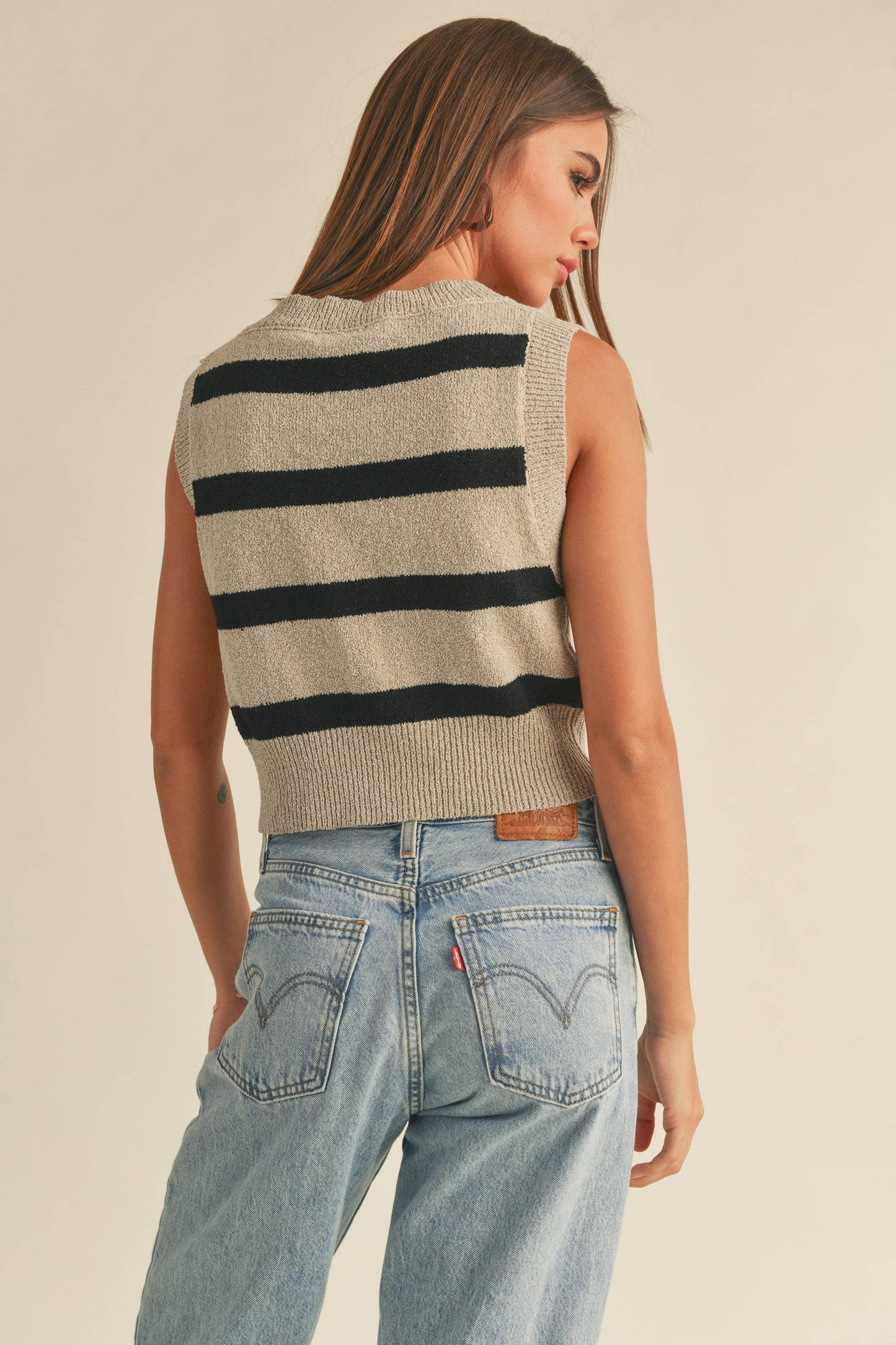MIOU MUSE CREAM STRIPED PATTERN KNITTED VEST: CREAM/BLACK