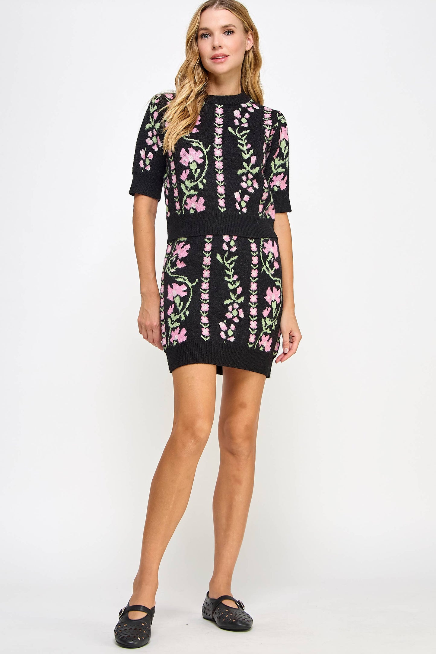 Strut & Bolt - Floral Intarsia Short Sleeve Sweater Top