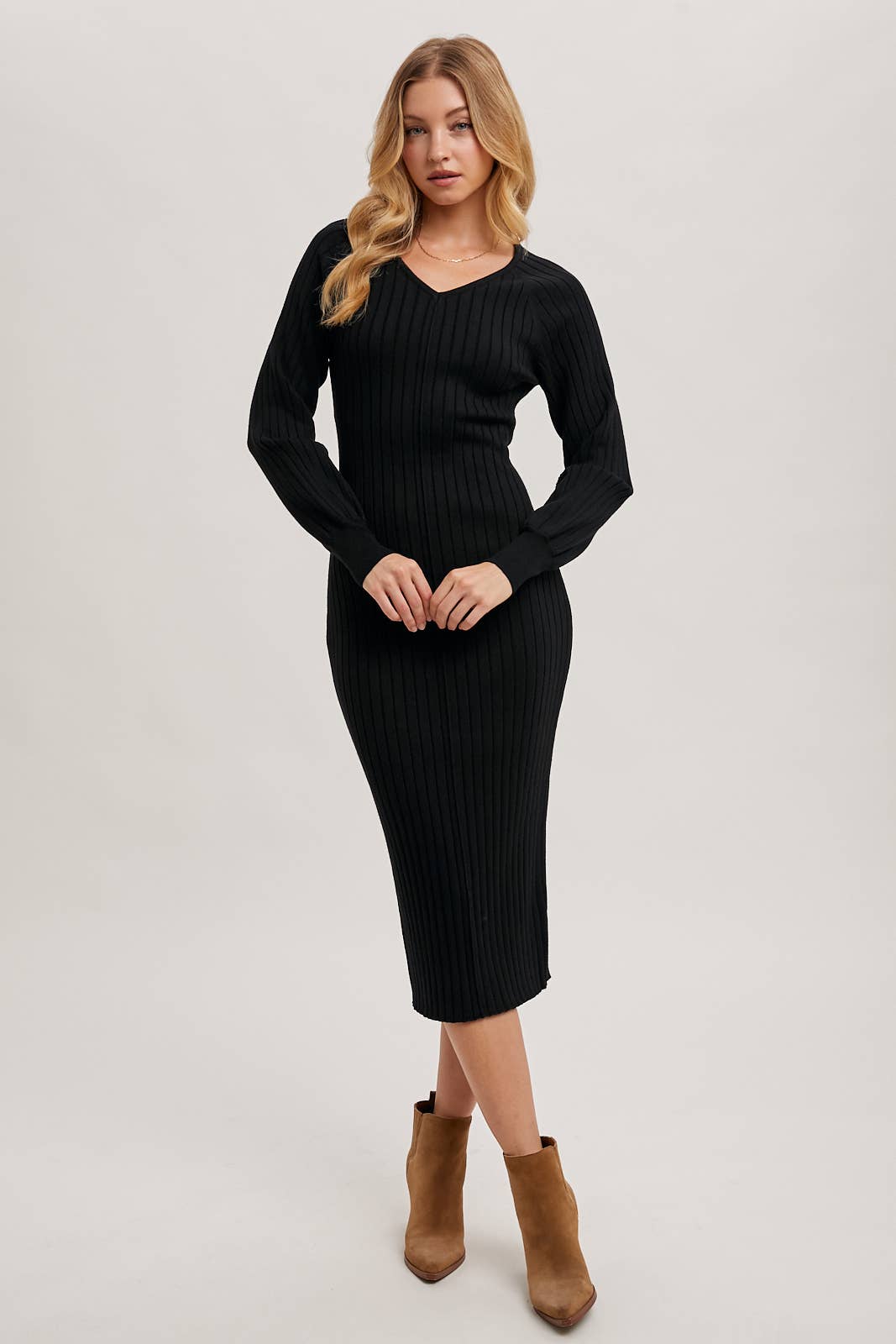 Bluivy - V-NECK RIBBED KNIT SWEATER MIDI DRESS