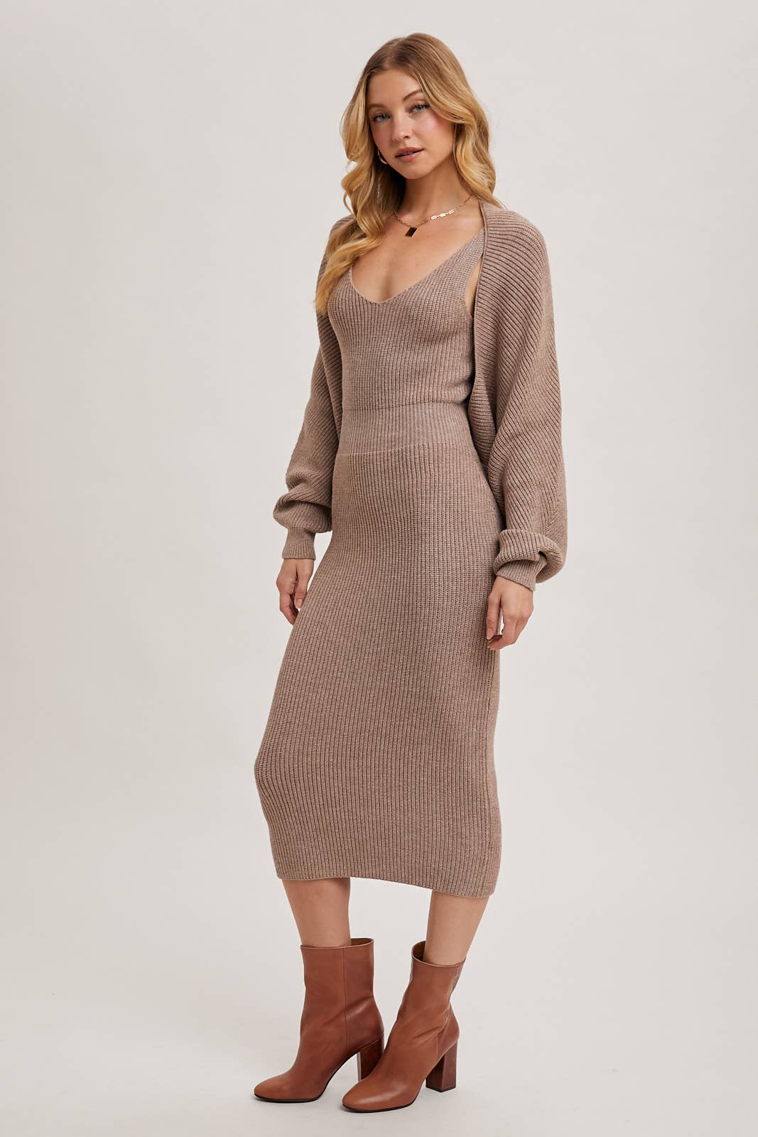 Bluivy - V-NECK KNIT MIDI DRESS AND KNIT SHRUG SET