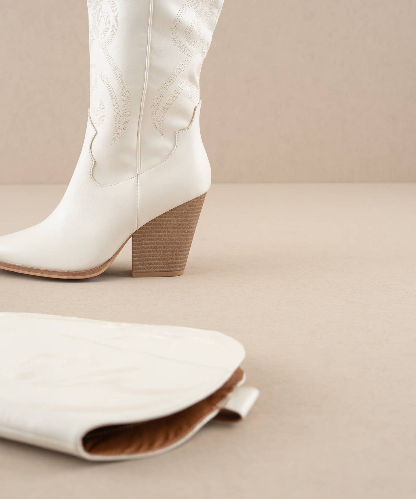 Oasis Society - The Astrid White | Knee High Embroidered Cowboy Boot