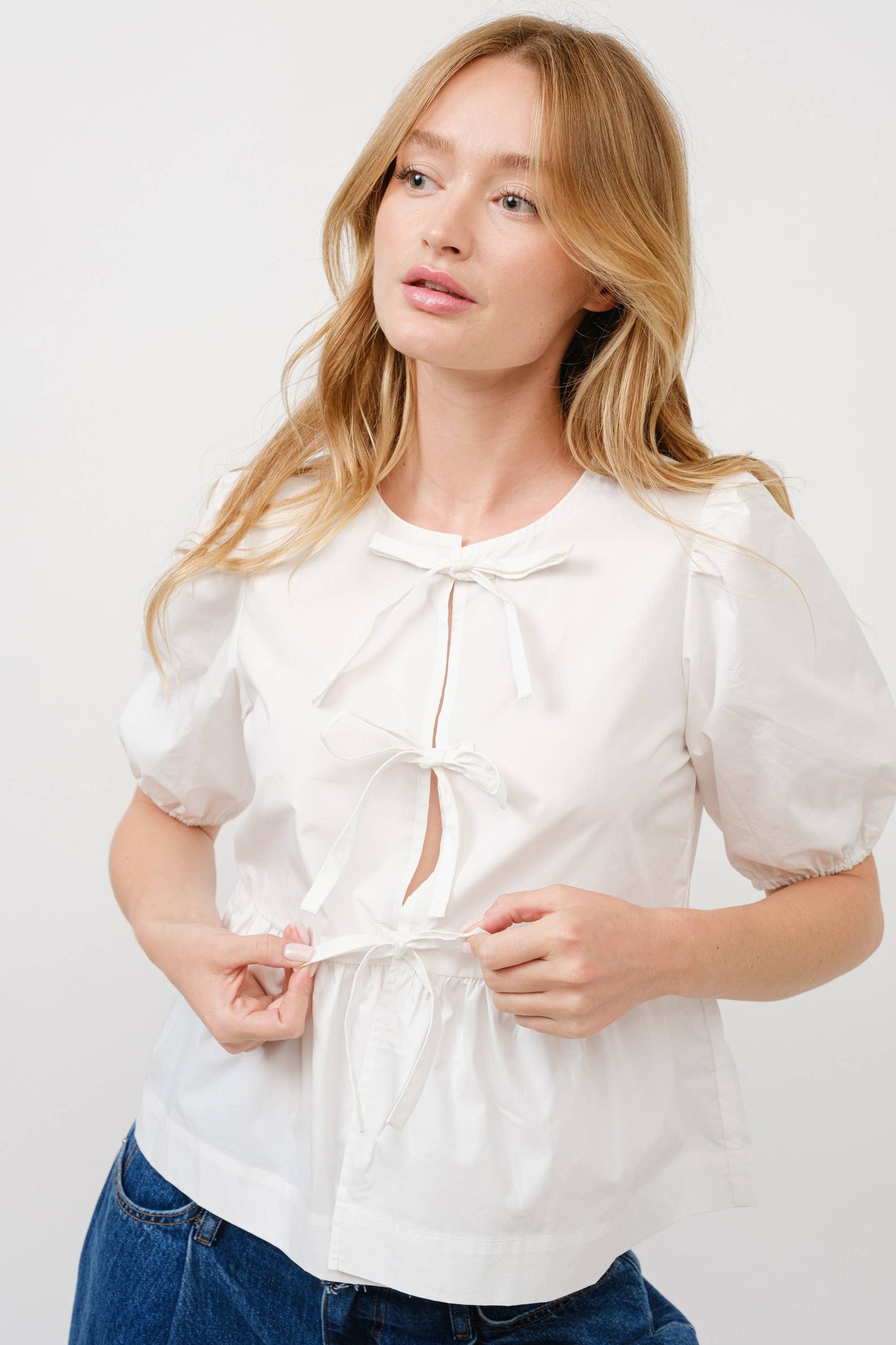 Aaron & Amber - POPLIN FRONT BOW TIE PEPLUM BLOUSE WITH PUFF SLEEV